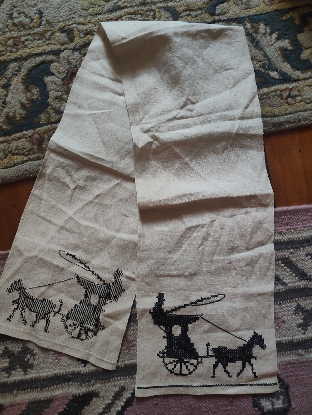 Antique Vintage Amish Black Horse & Carriage Design Embroidery Wall Hanging Towe